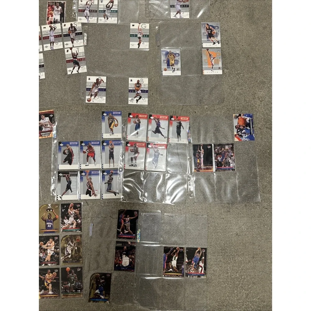 Lot of 200+‎ 2001-2002 NBA Upper Deck & Fleer Mixed Vintage Y2K